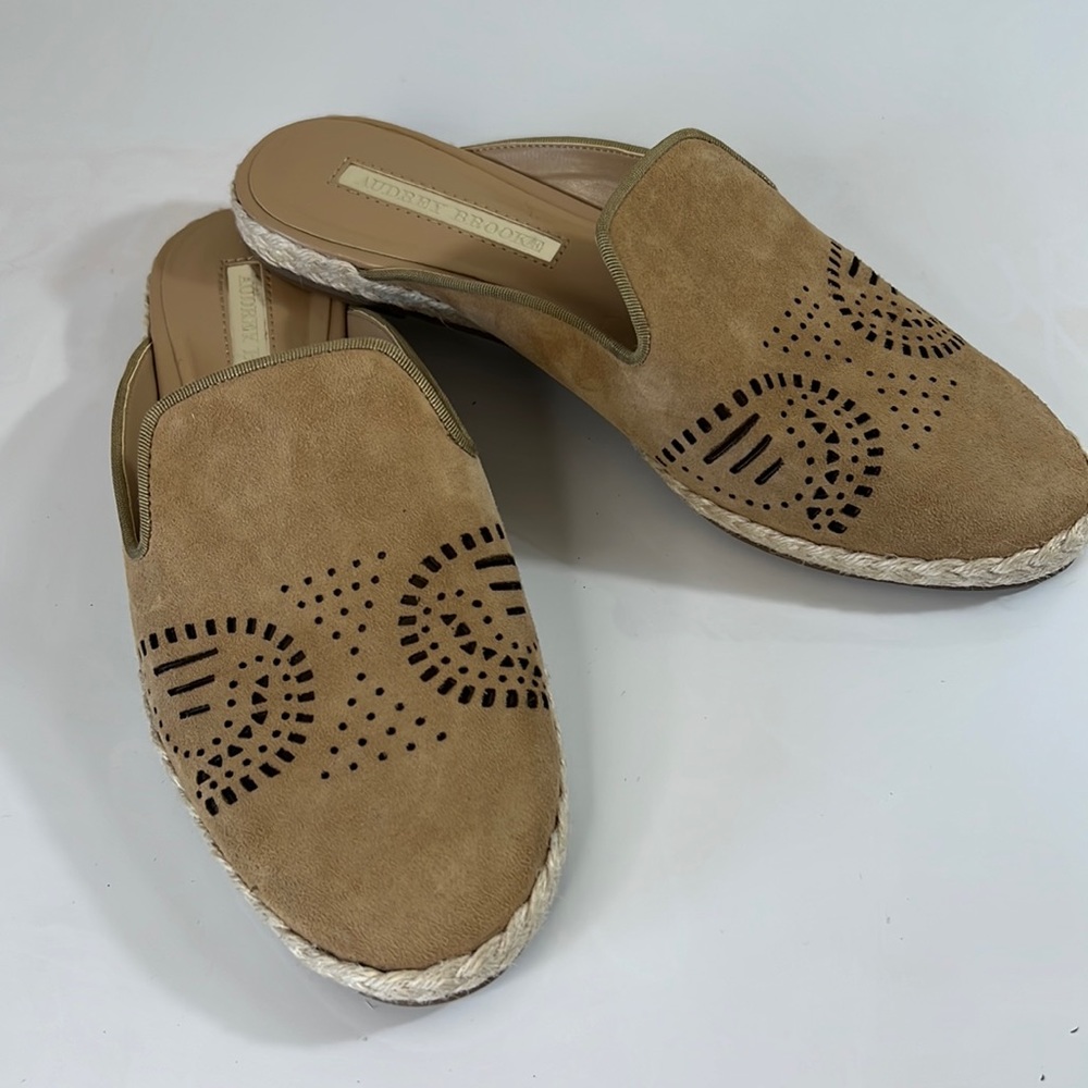 Audrey Brooke Jennifer Perforated Nubuck Rope Slip On Flats Shoes 8.5